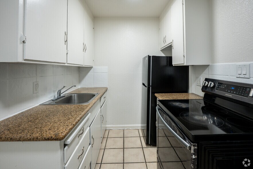 More Photos Of 3130-3132 3rd Ave, Sacramento Apartments For Sale