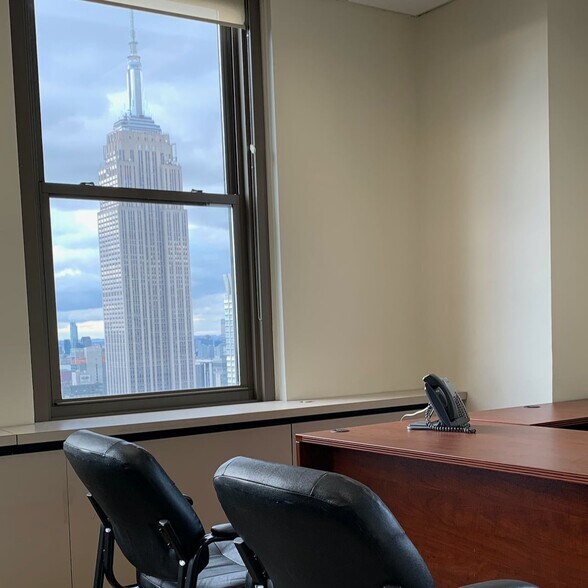 More Photos Of 60 E 42nd St, New York Coworking Space