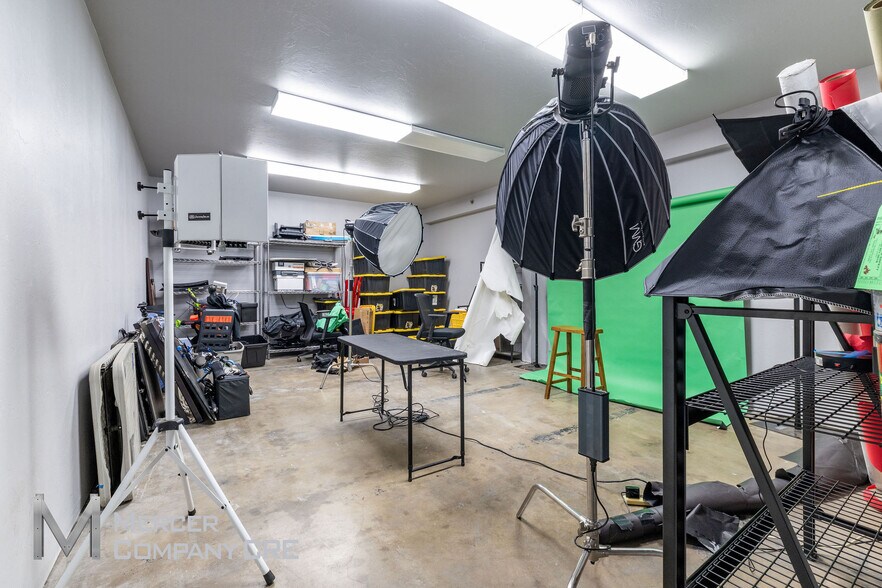 More Photos Of 3300 N Santa Fe Ave, Oklahoma City Warehouse For Sale
