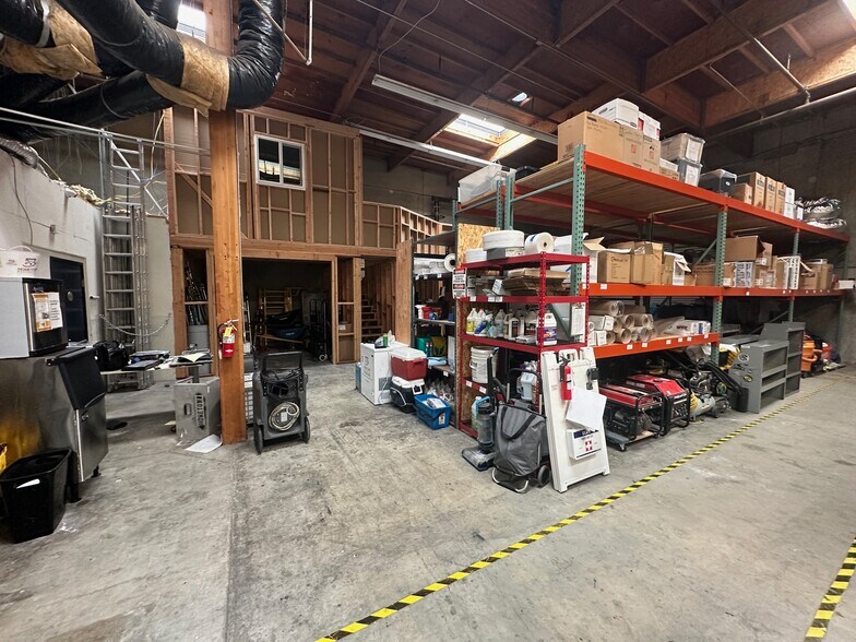 More Photos Of 2780 La Mirada Dr, Vista Warehouse For Lease