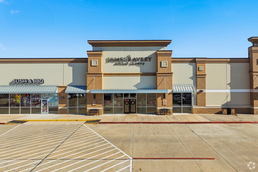 More Photos Of 4531-4589 East Sam Houston Pky S, Pasadena Unknown For Lease