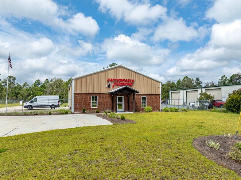 More Photos Of 19358 Valdosta Hwy, Valdosta Light Distribution For Lease