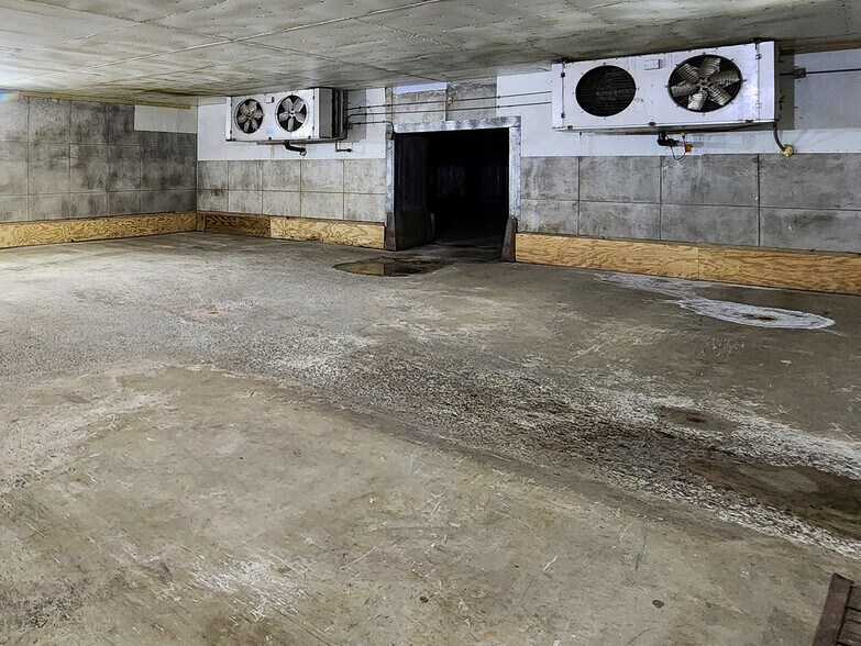 More Photos Of 3989 Cifax Rd, Goode Food Processing For Sale