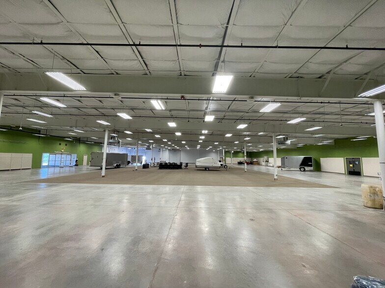 More Photos Of 598 W Lucas Ln, Ellsworth General Retail For Lease