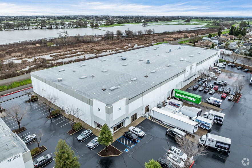 More Photos Of 5091 Kelton Way, Sacramento Warehouse For Lease