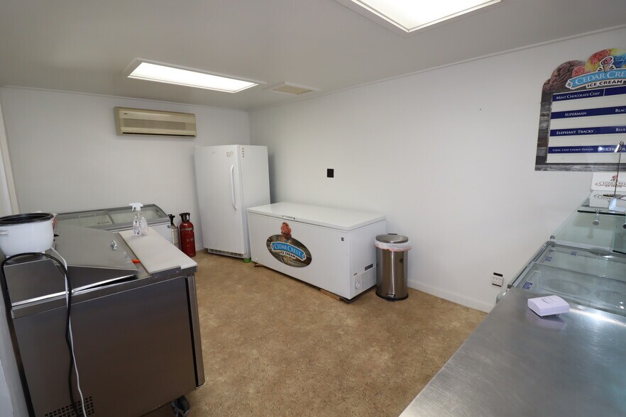 More Photos Of 22195 Highway 63, Grand View Storefront Retail Residential For Sale