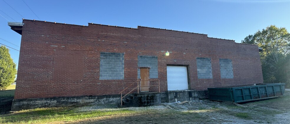 More Photos Of 130 Piper Ln, Salisbury Warehouse For Sale