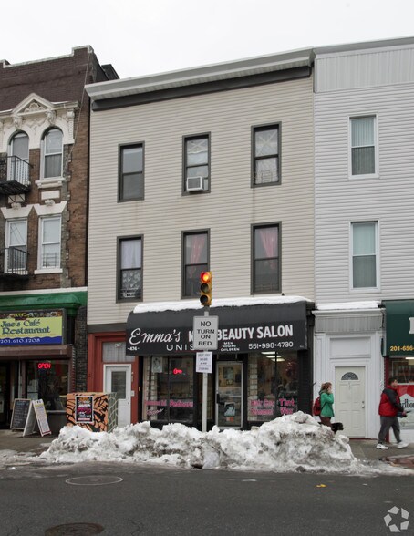 More Photos Of 474 Central Ave, Jersey City Storefront Retail Residential For Lease