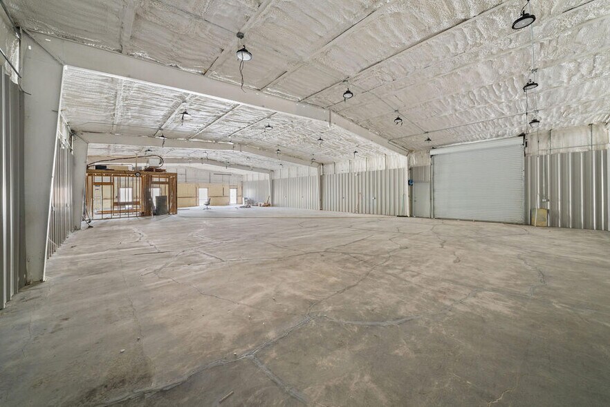 More Photos Of 4000 Ellen Trout Dr, Lufkin Warehouse For Sale
