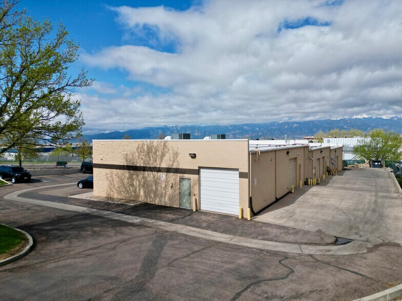 More Photos Of 1020 Ford St, Colorado Springs Flex For Sale