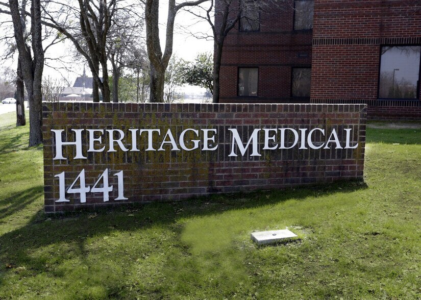 More Photos Of 1441 Redbud Blvd, McKinney Medical For Lease
