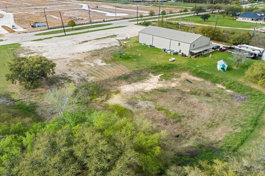 More Photos Of 20204 Schiel Rd, Cypress Warehouse For Sale
