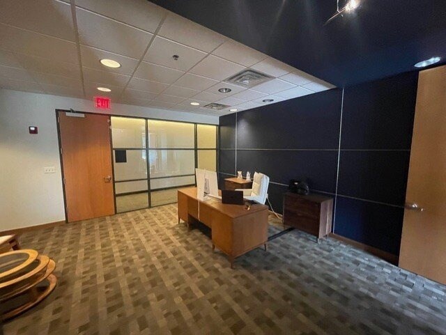 More Photos Of 2700 Barton Creek Blvd, Austin Unknown For Lease