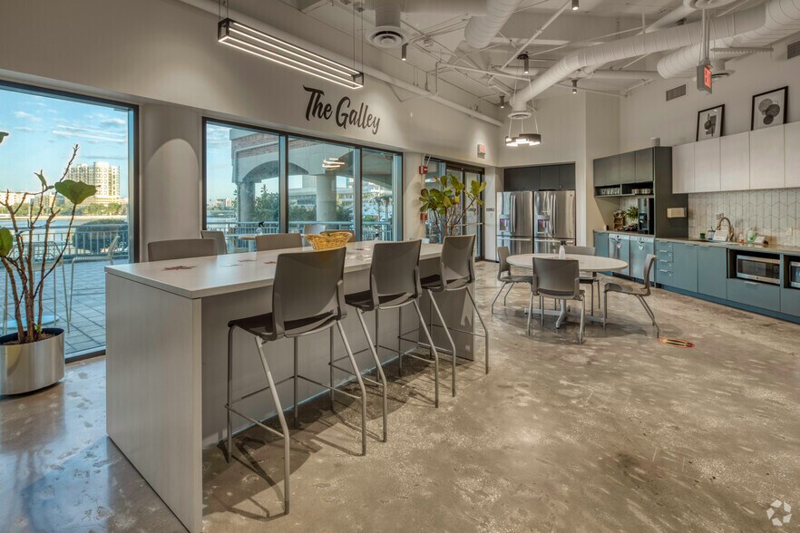 More Photos Of 601 S Harbour Island Blvd, Tampa Office For Lease