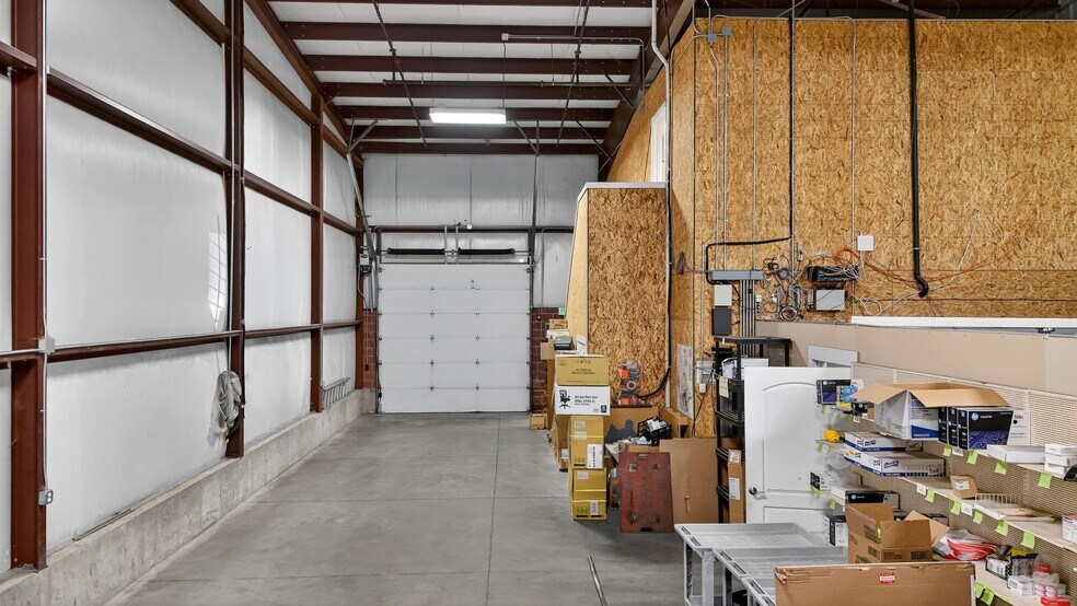 More Photos Of 1101 Cambridge Cir, Layton Warehouse For Sale