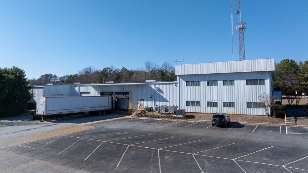 More Photos Of 83 Hillwood Cir, Newnan Manufacturing For Lease