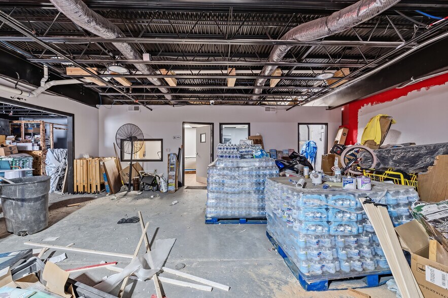 More Photos Of 145-555 Hamilton St, Allentown Showroom For Lease