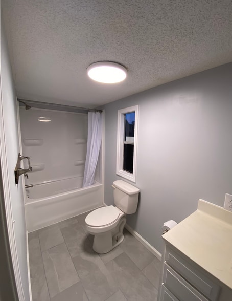 More Photos Of 128 Sandy Springs Ln, Lexington Manufactured Housing Mobile Home Park For Sale