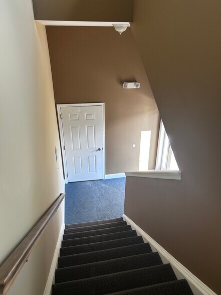 More Photos Of 6008 Fair Oaks Dr, Frederick Flex For Lease