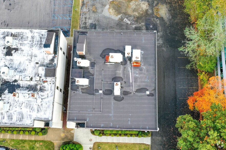 More Photos Of 515 Wheeler Rd, Hauppauge Medical For Lease