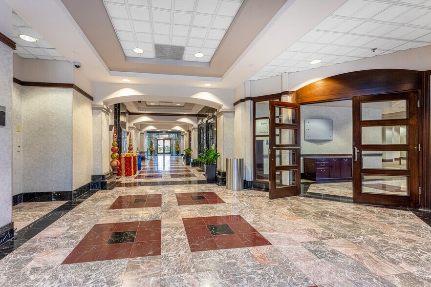 More Photos Of 18501 Murdock Cir, Port Charlotte Medical For Lease