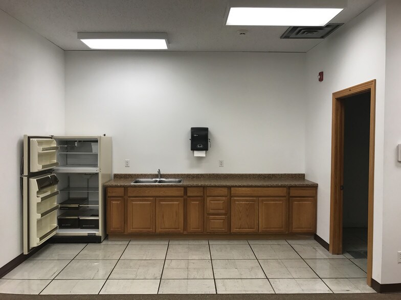 More Photos Of 2055 Garrett Way, Pocatello Office For Lease