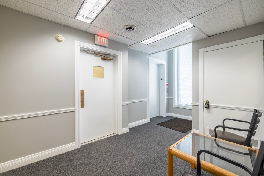 More Photos Of 2 W Main St, Victor Storefront Retail Office For Lease