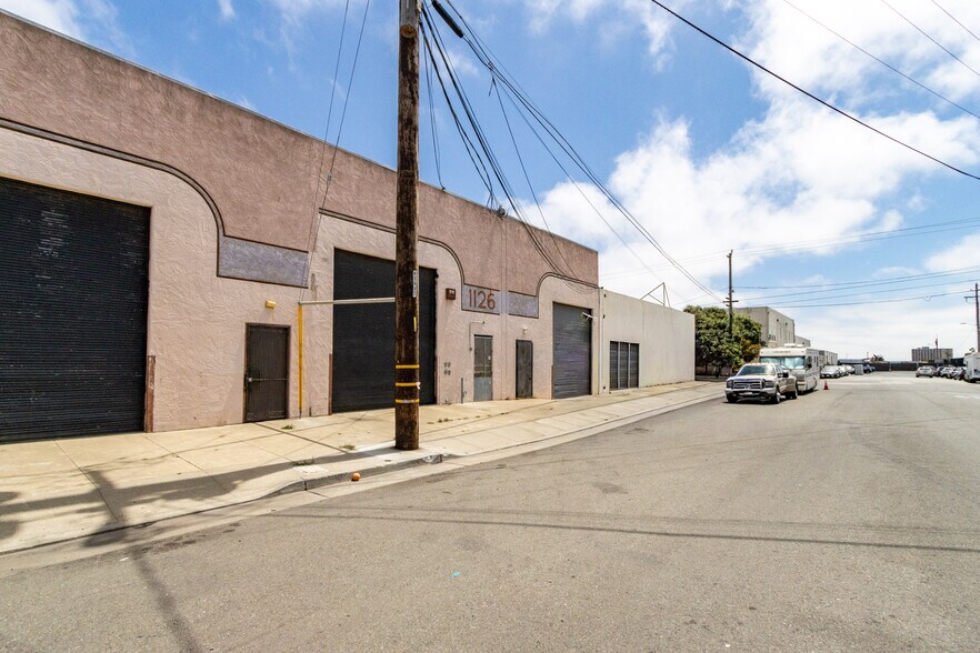 More Photos Of 1126 Shafter Ave, San Francisco Warehouse For Lease
