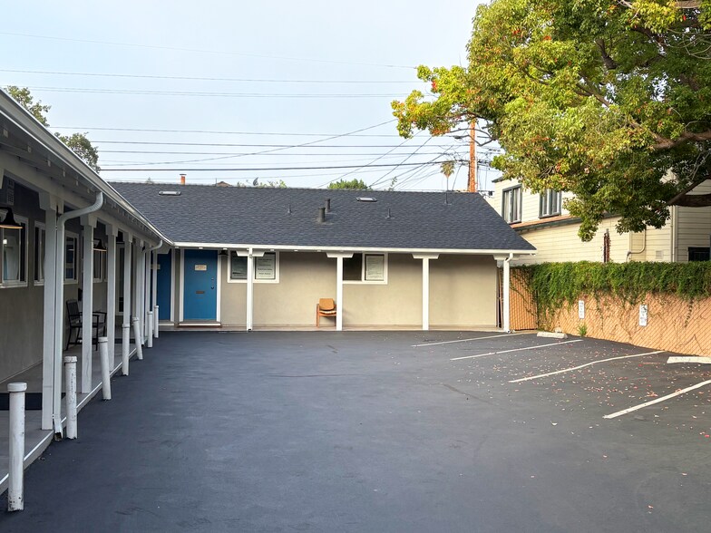 More Photos Of 52 Arch St, Redwood City Medical For Lease