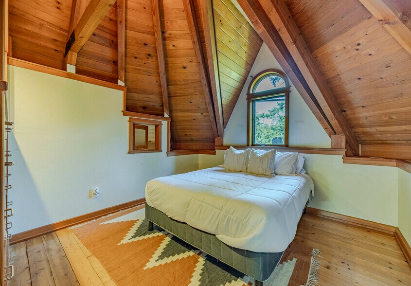 More Photos Of 1820 E 28th Ave, Eugene Multifamily For Sale