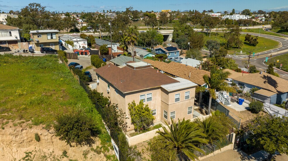 Primary Photo Of 2760-2762 Market St, San Diego Apartments For Sale