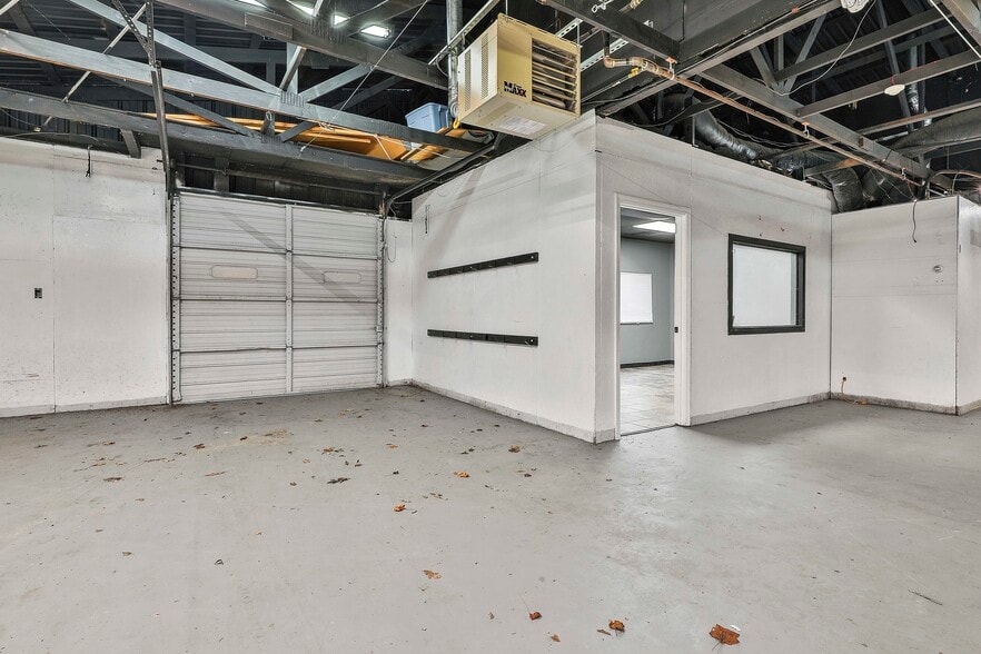 More Photos Of , Peachtree City Unknown For Sale