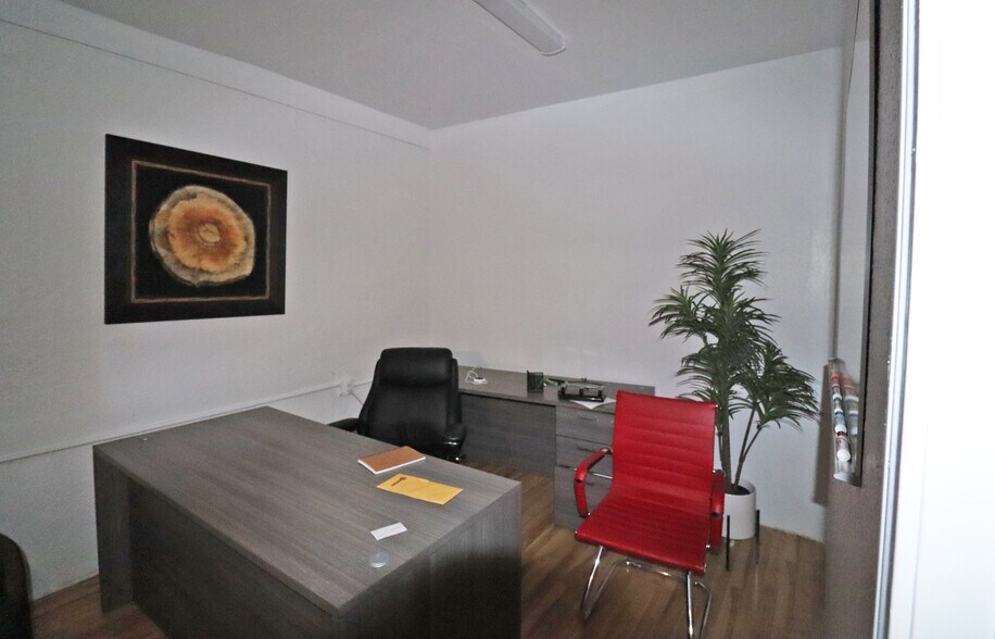 More Photos Of 1604-1628 Main St, Springfield Freestanding For Sale