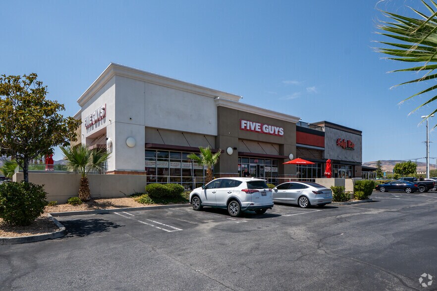 Primary Photo Of 39332 10th St W, Palmdale Freestanding For Sale