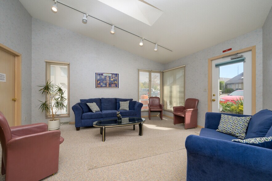 More Photos Of 755 Boardman Canfield Rd, Boardman Medical For Lease