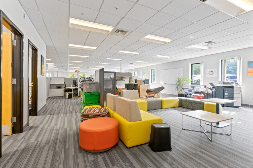 More Photos Of 891 Washington Ave, Portland Medical For Lease