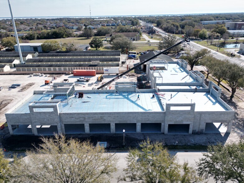 More Photos Of 2521 Partin Settlement Rd, Kissimmee General Retail For Lease