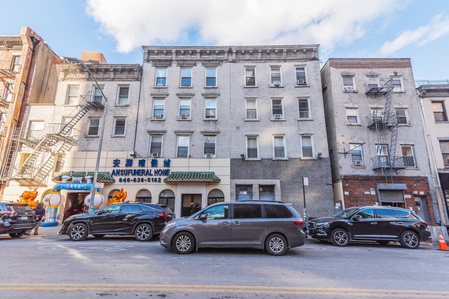 More Photos Of 35 Madison St, New York Apartments For Sale