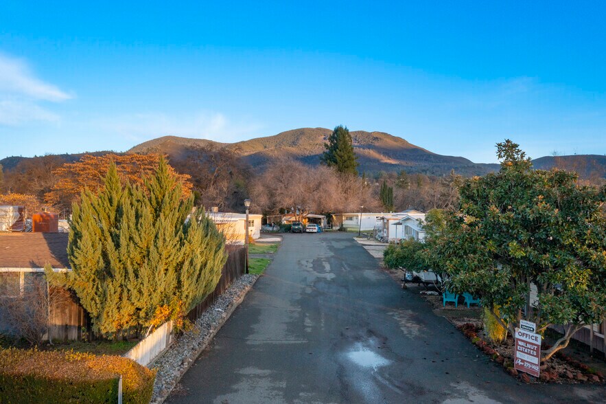 More Photos Of 5495 5th St, Kelseyville Manufactured Housing Mobile Home Park For Sale