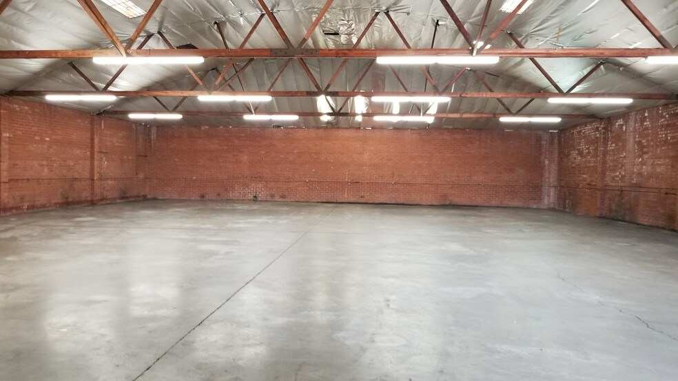 More Photos Of 1837 W Artesia Blvd, Gardena Warehouse For Sale