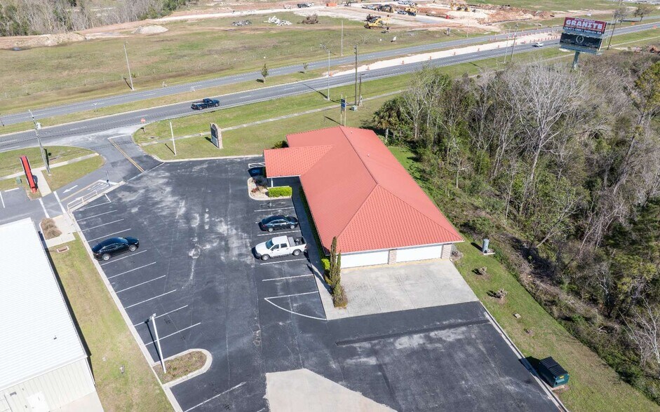 More Photos Of 1720 N Ohio Ave, Live Oak Office For Sale