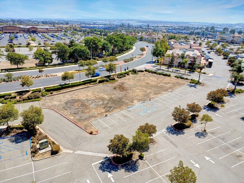 More Photos Of Canyon Springs Parkway, Riverside Land For Lease