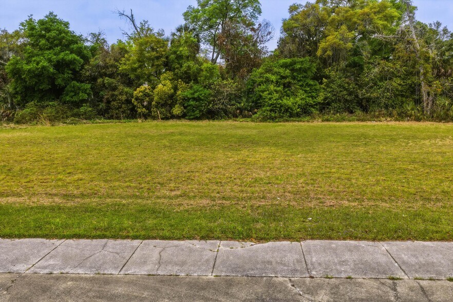 More Photos Of 0 10th Street, Jacksonville Land For Sale