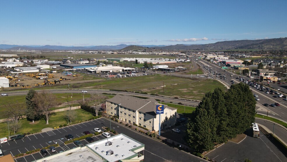 More Photos Of 2453 Crater Lake Highway, Medford Land For Sale