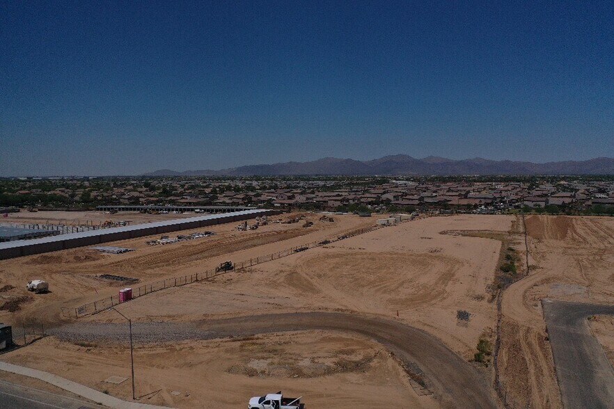 More Photos Of Sweetwater @ Litchfield, Surprise Land For Sale