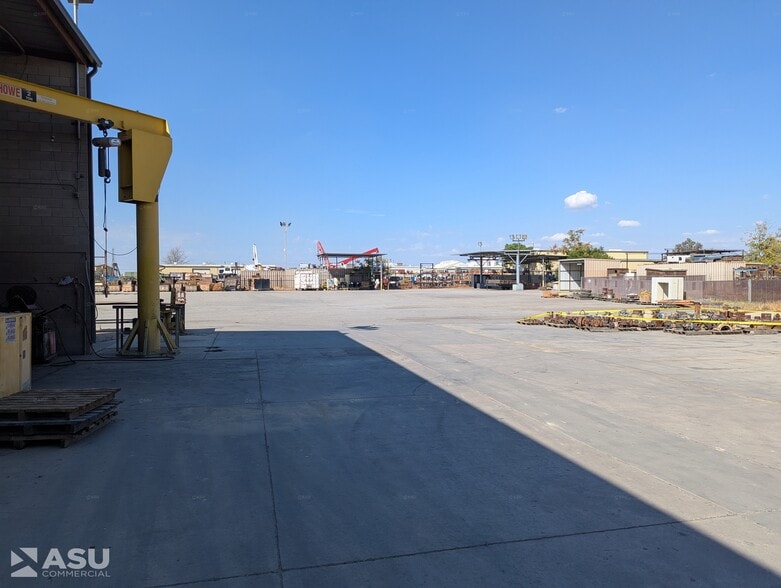 More Photos Of 3912 Gilmore Ave, Bakersfield Warehouse For Sale