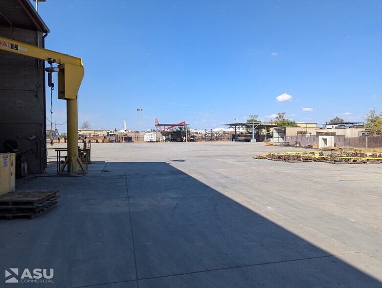 More Photos Of 3912 Gilmore Ave, Bakersfield Warehouse For Lease