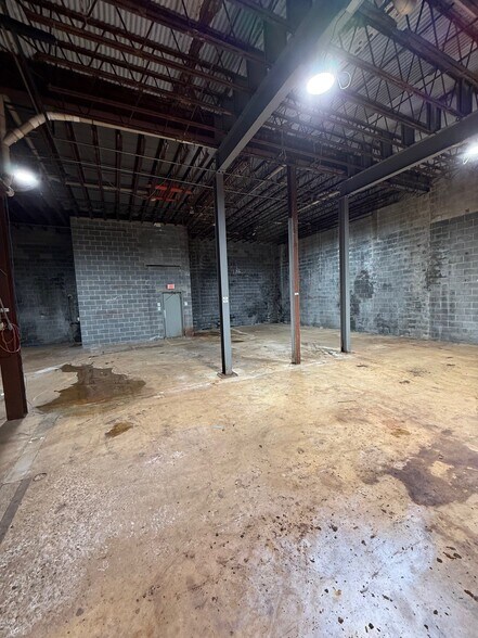 More Photos Of 140 N Locust St, Palmyra Food Processing For Sale