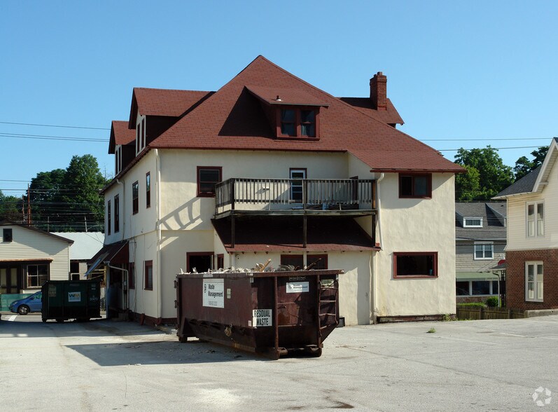 More Photos Of 610-612 Lancaster Ave, Berwyn Freestanding For Lease