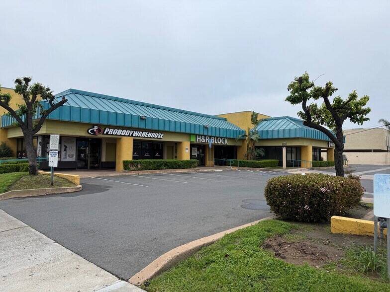 More Photos Of 301-345 W Main St, El Cajon Unknown For Lease